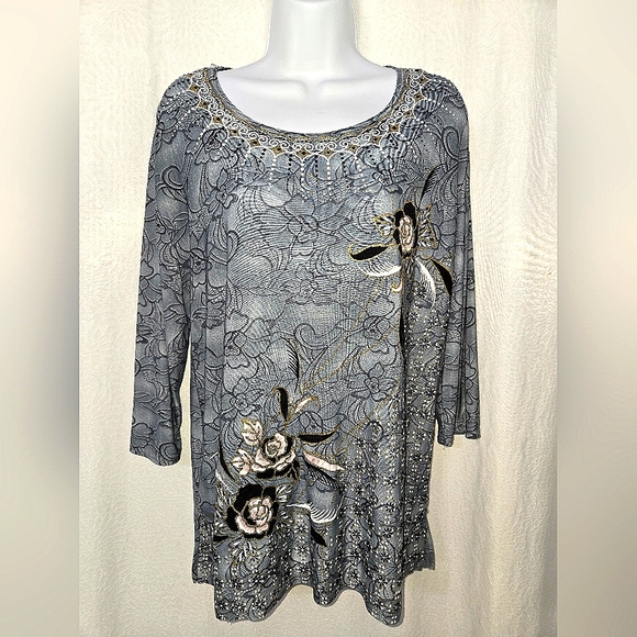 T-C Fashion embellished print grey blouse Size XXL - Picture 1 of 4